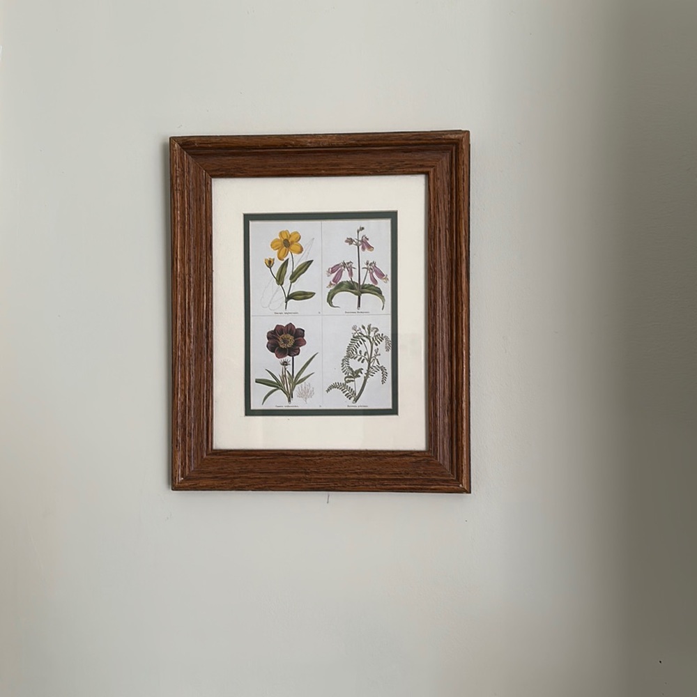 Floral framed wall decor
